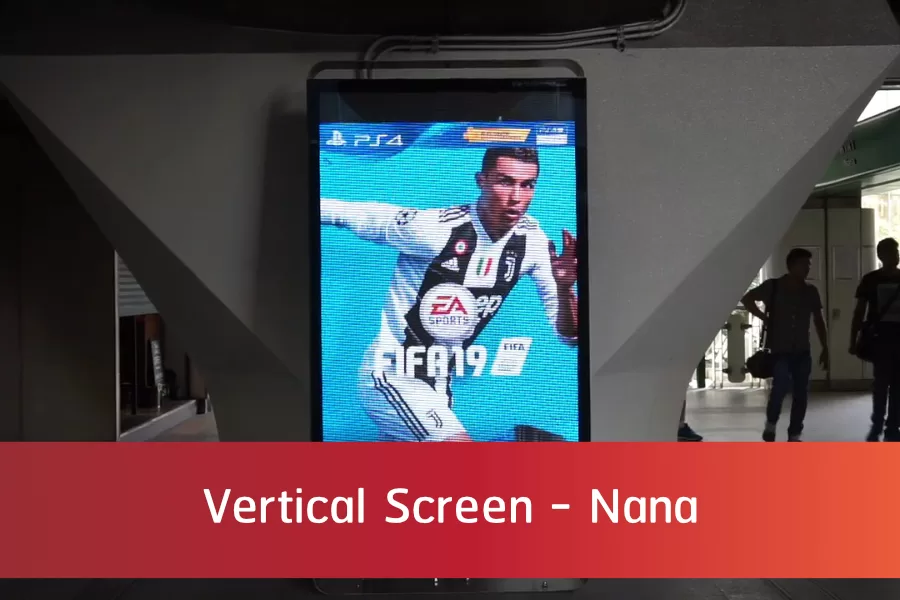 Vertical Screen - Nana